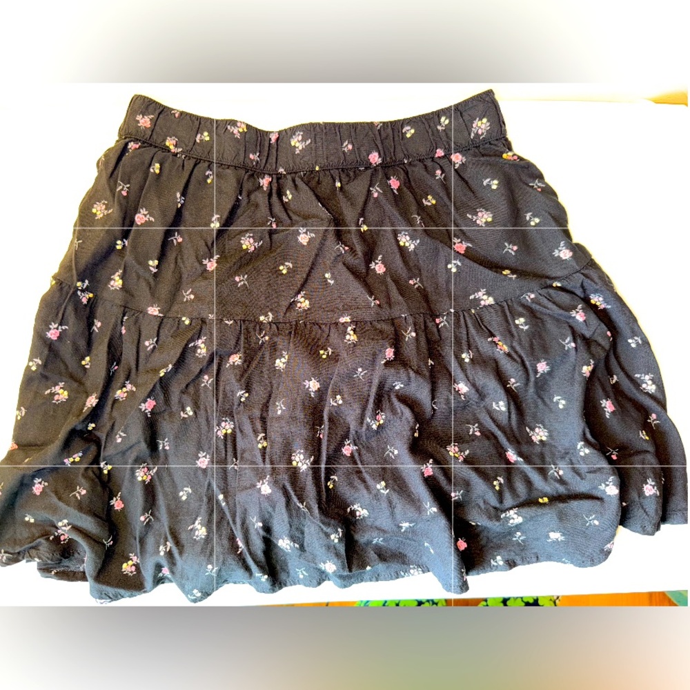 ABERCROMBIE & FITCH GIRLS BLACK FLORAL TIERED SKORT SZ 15/16